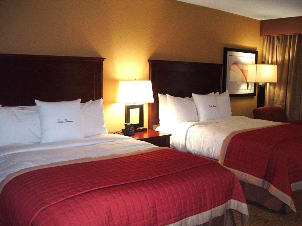Doubletree By Hilton Fayetteville Pokoj fotografie