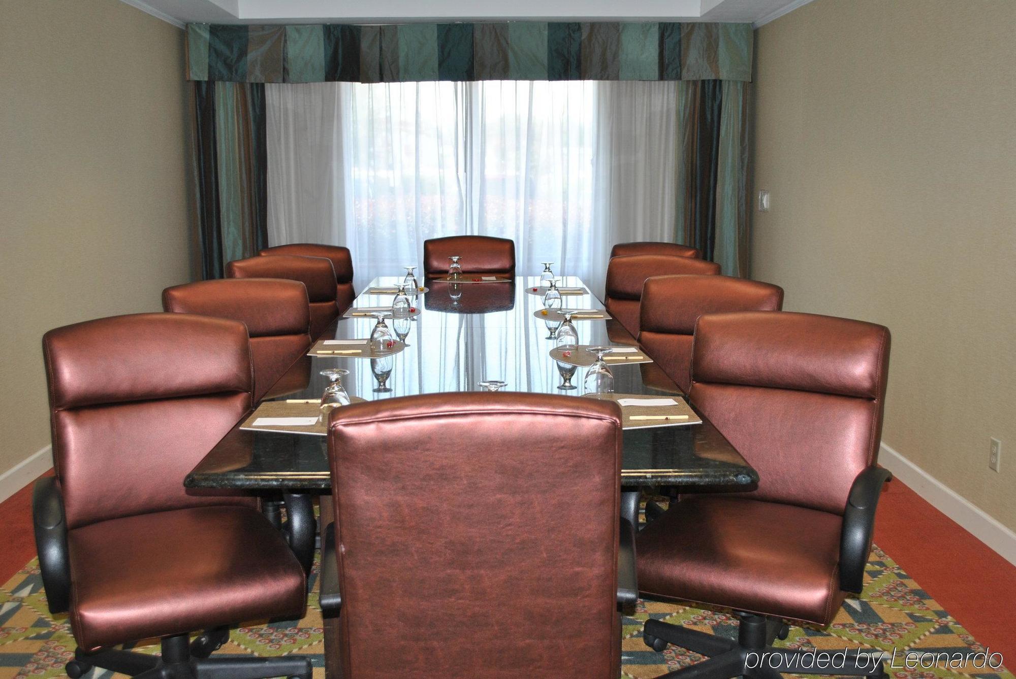 Doubletree By Hilton Fayetteville Exteriér fotografie