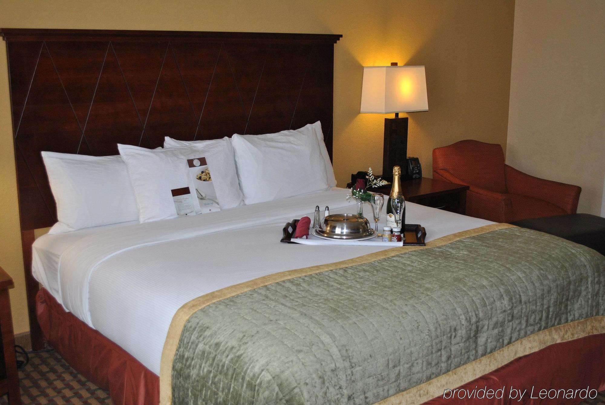 Doubletree By Hilton Fayetteville Exteriér fotografie