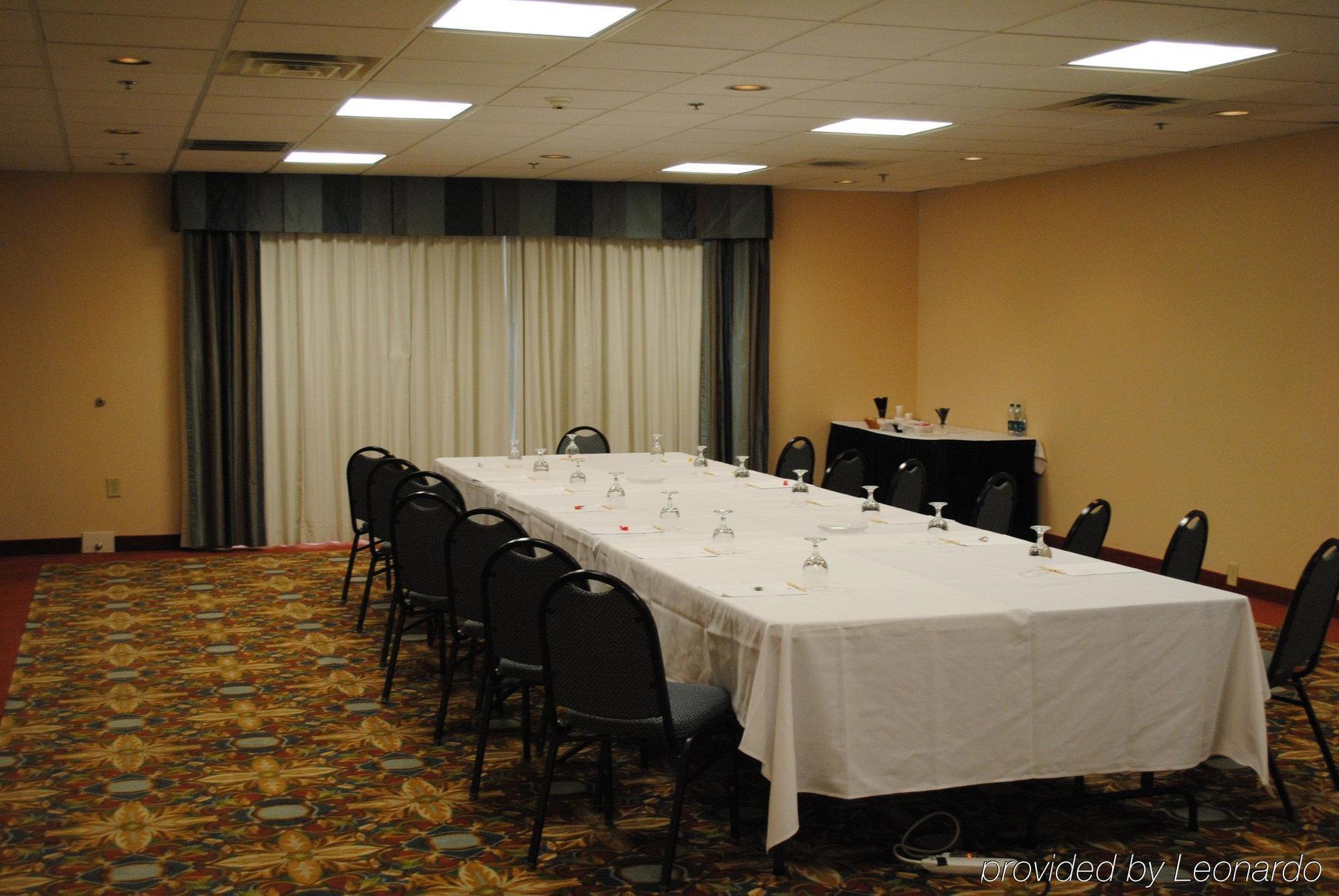 Doubletree By Hilton Fayetteville Exteriér fotografie